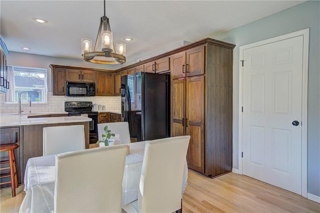 Photo 12 of 31 - 1900 SW Cherokee Strip N/A