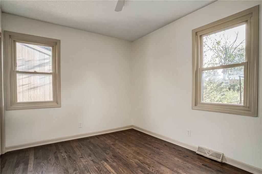 5137 N Palmer Avenue — photo 11