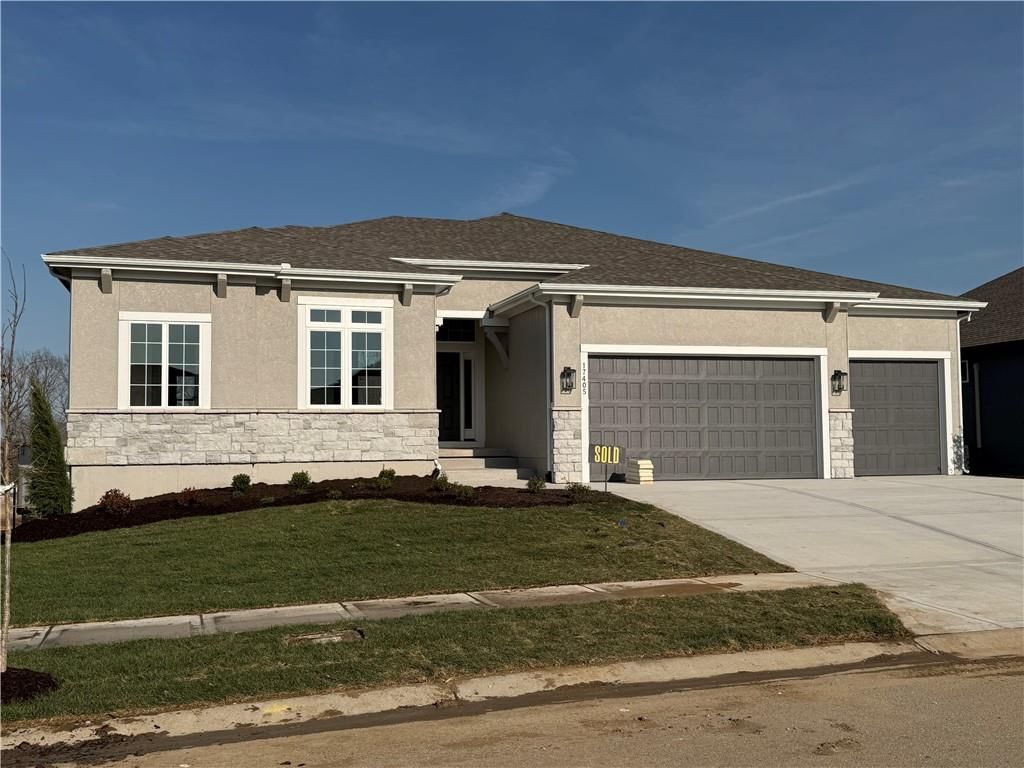 17405 Parkhill Street, Overland Park, KS