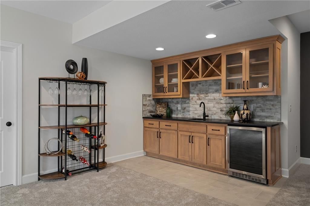 17405 Parkhill Street — photo 39