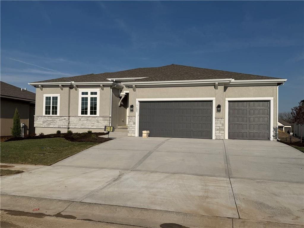 17405 Parkhill Street — photo 70