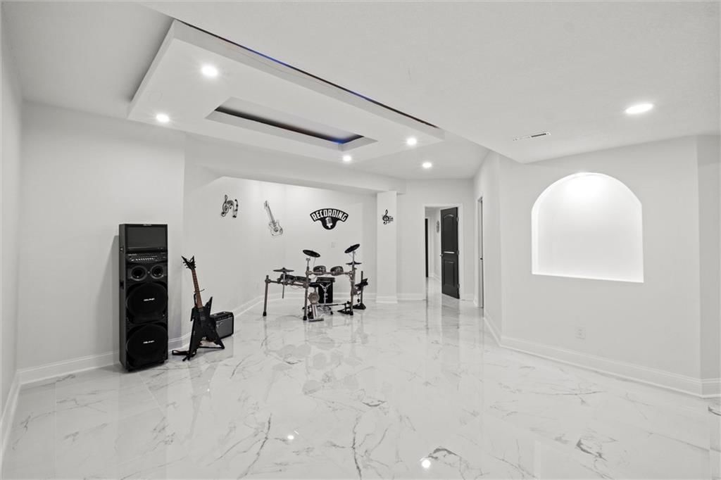 10705 Wildflower Drive — photo 43
