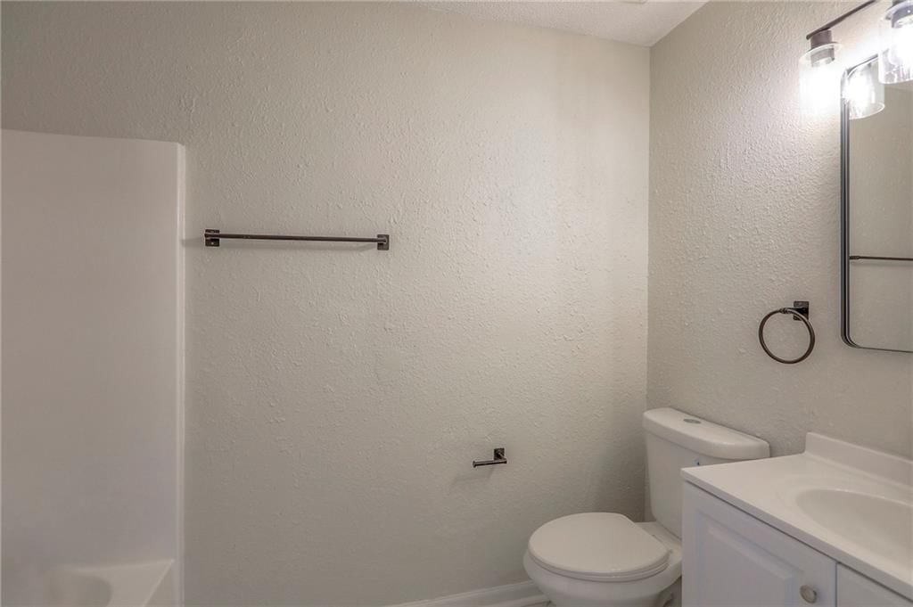 10615 N Ditman Avenue — photo 15