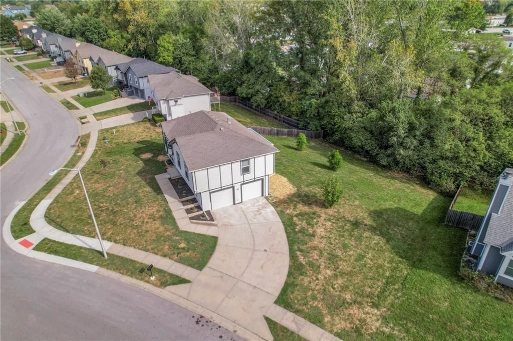 10615 N Ditman Avenue — photo 35