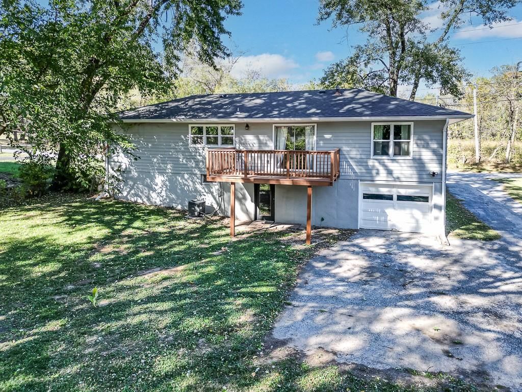 7617 Riverview Street — photo 3