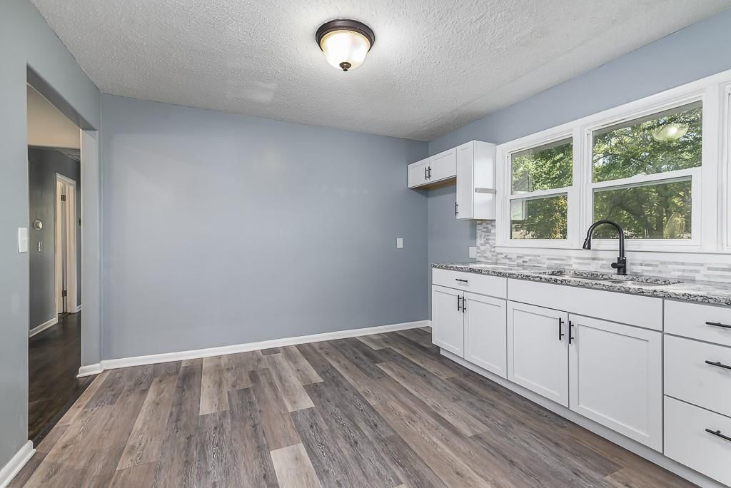 7617 Riverview Street — photo 8