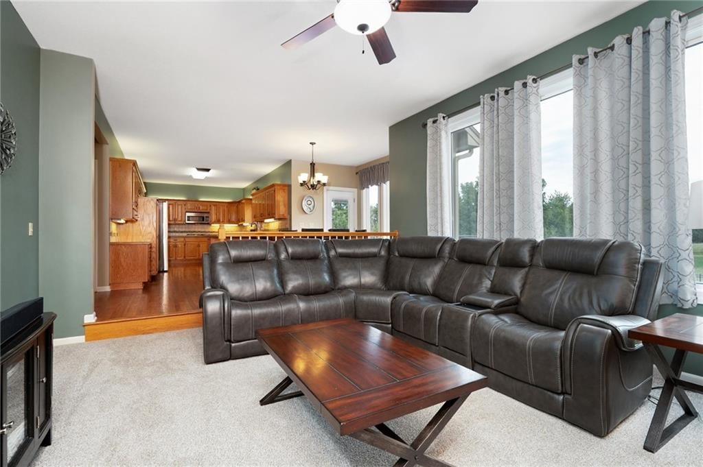 25601 W 69th Terrace — photo 9