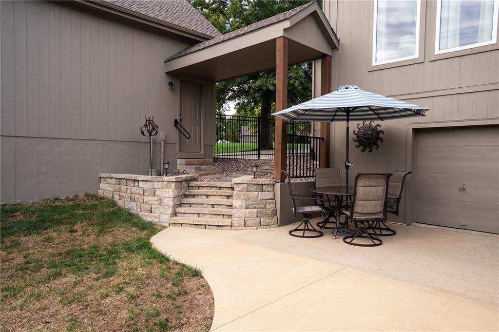 25601 W 69th Terrace — photo 36