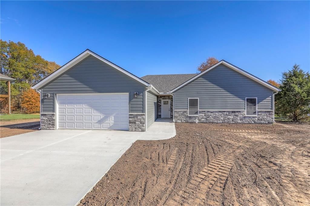 315 NE 51st Road, Warrensburg, MO