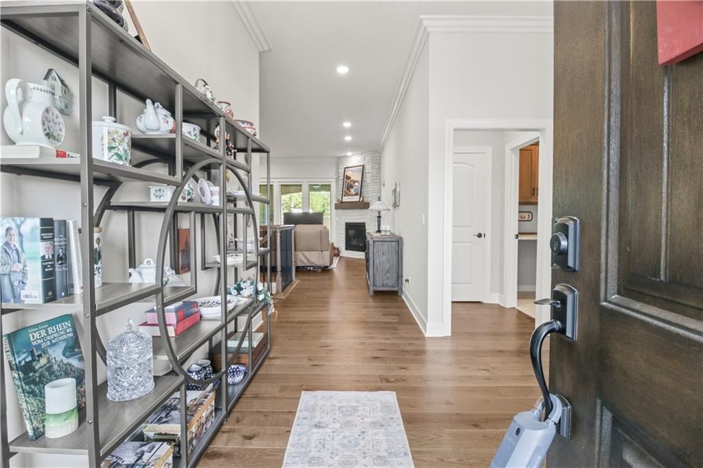 2122 NW Ashurst Drive — photo 4