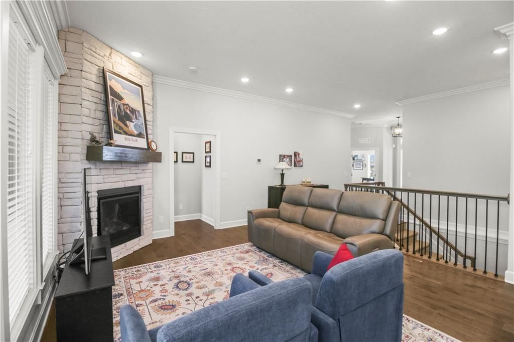 2122 NW Ashurst Drive — photo 9