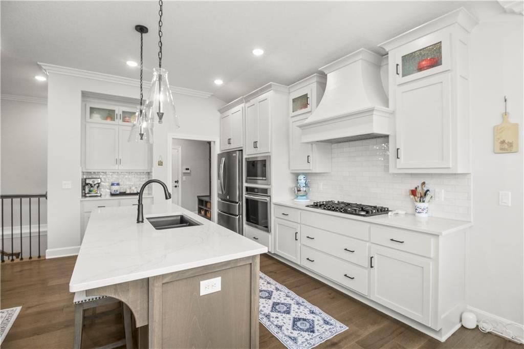 2122 NW Ashurst Drive — photo 12