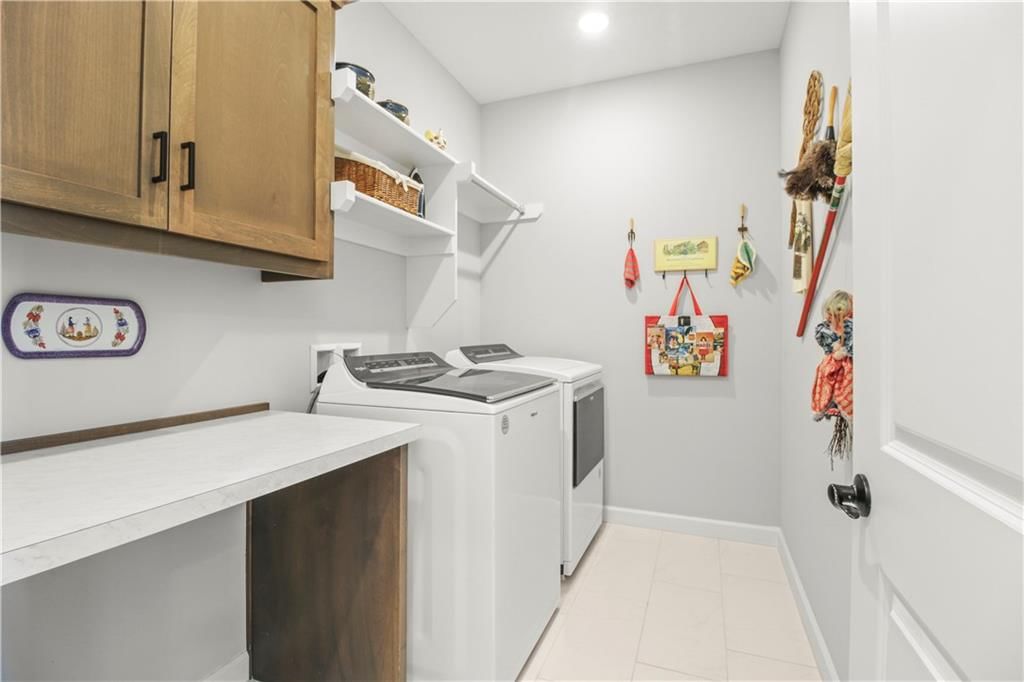 2122 NW Ashurst Drive — photo 15
