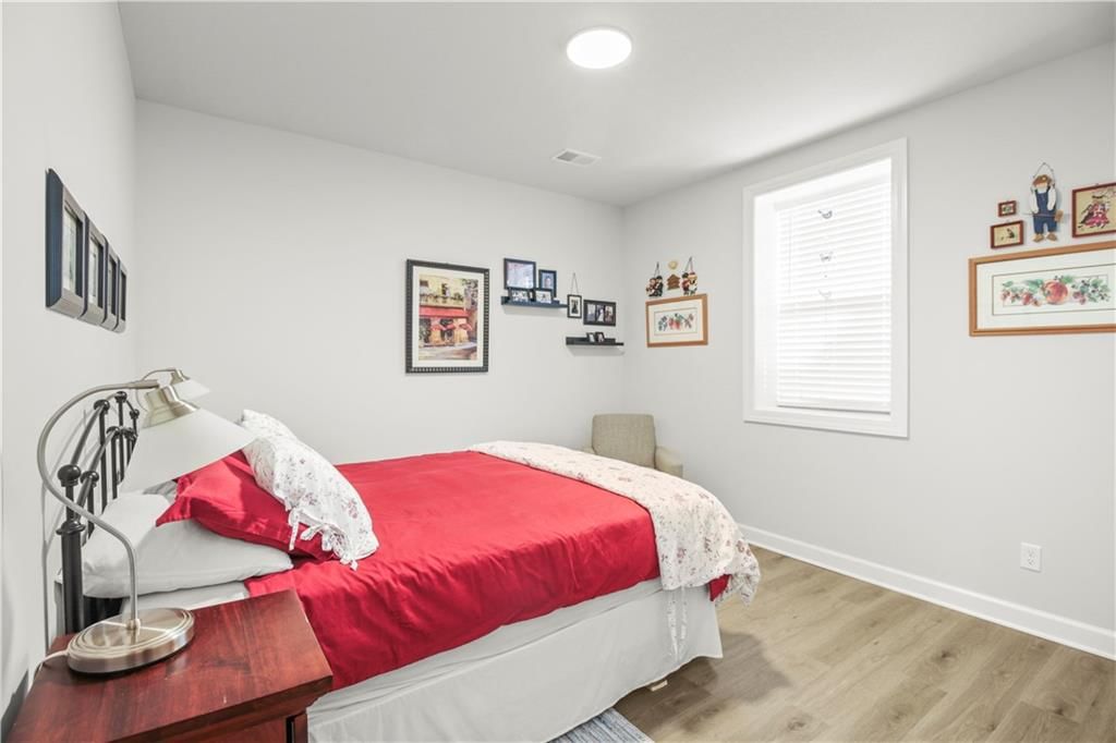 2122 NW Ashurst Drive — photo 23