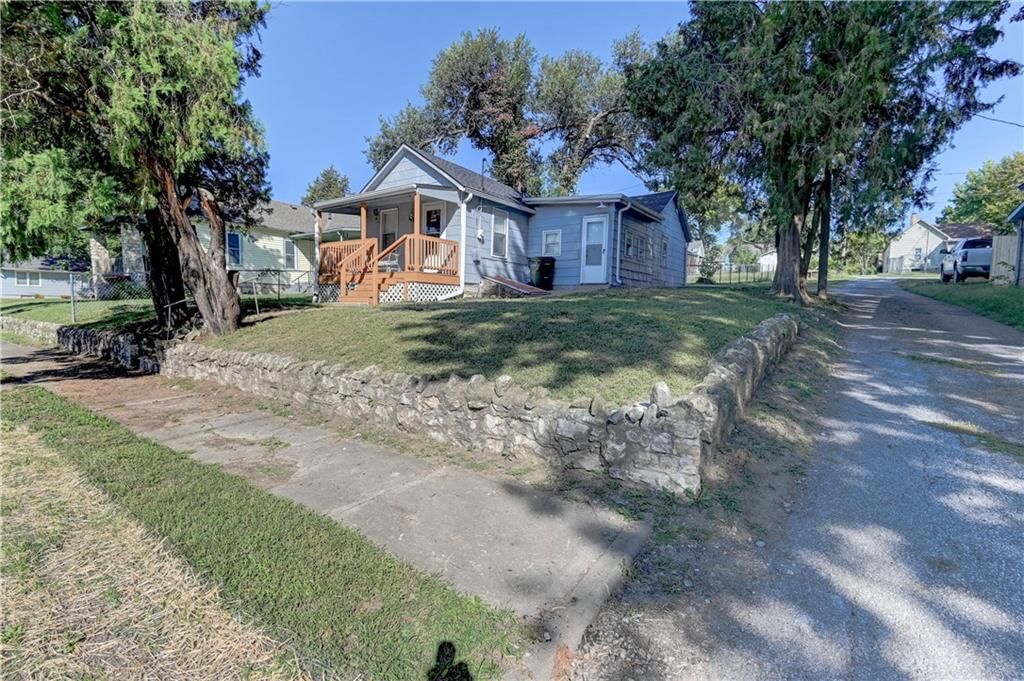 928 Dakota Street — photo 3