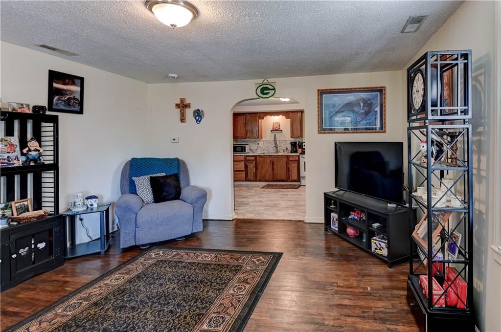 928 Dakota Street — photo 12