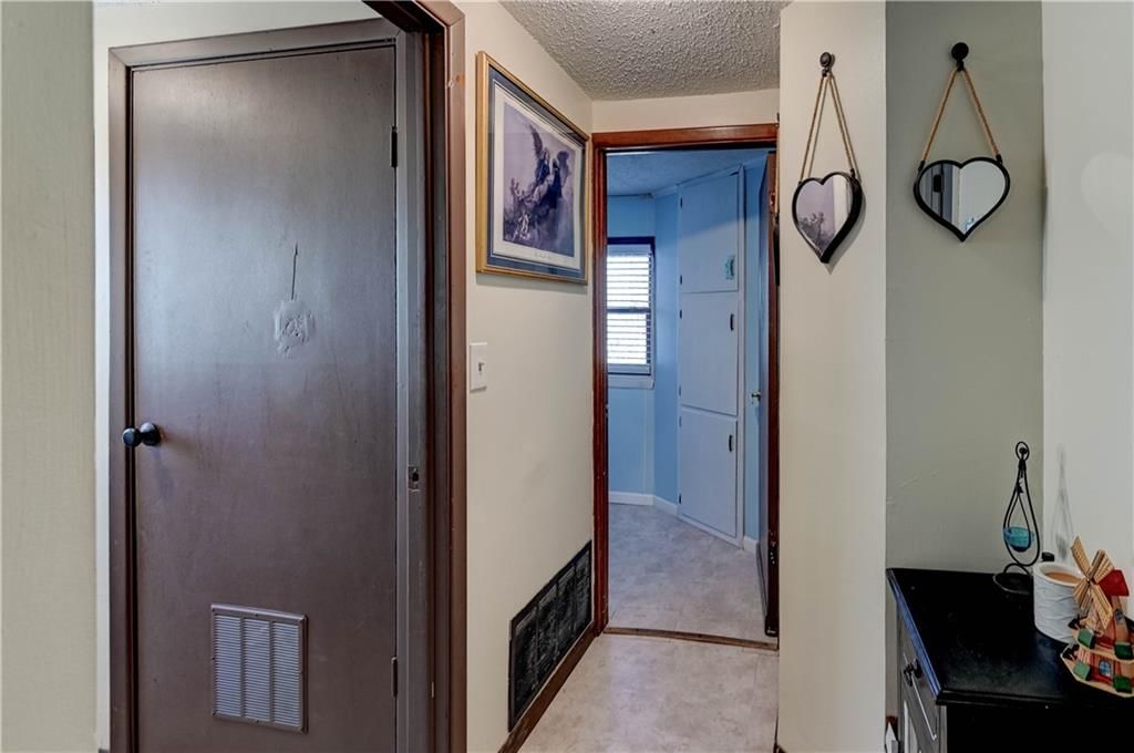 928 Dakota Street — photo 30