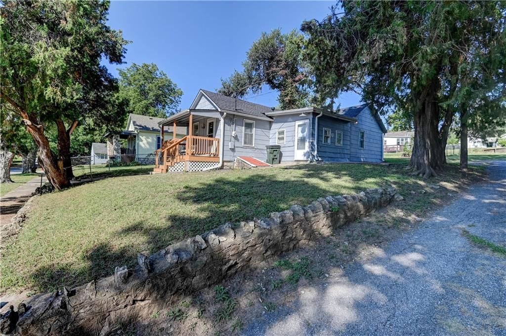 928 Dakota Street — photo 39