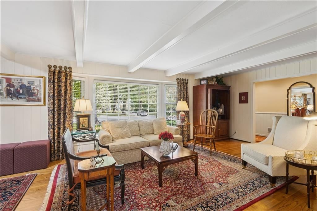 5750 Windsor Drive — photo 4
