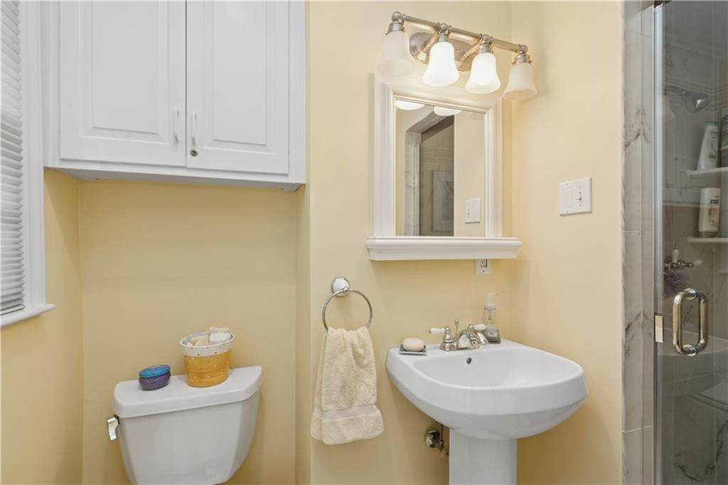 5750 Windsor Drive — photo 21