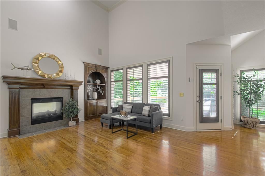 22209 W 57th Street — photo 7