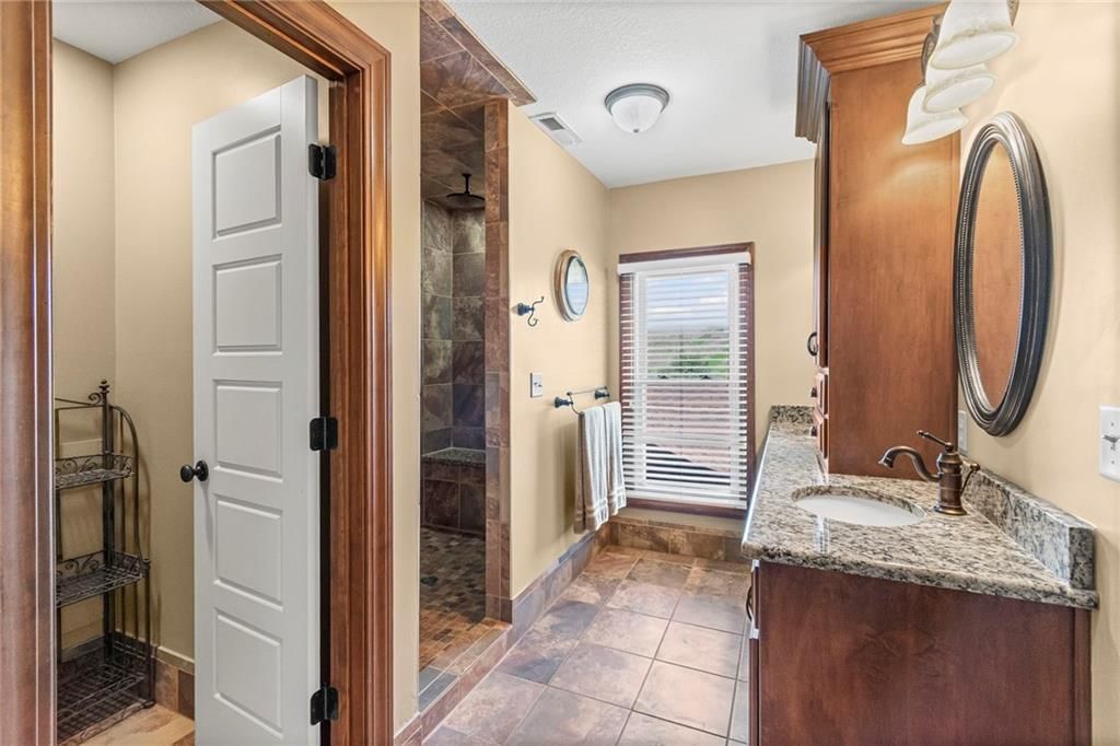 604 N Buckner Tarsney Road — photo 27