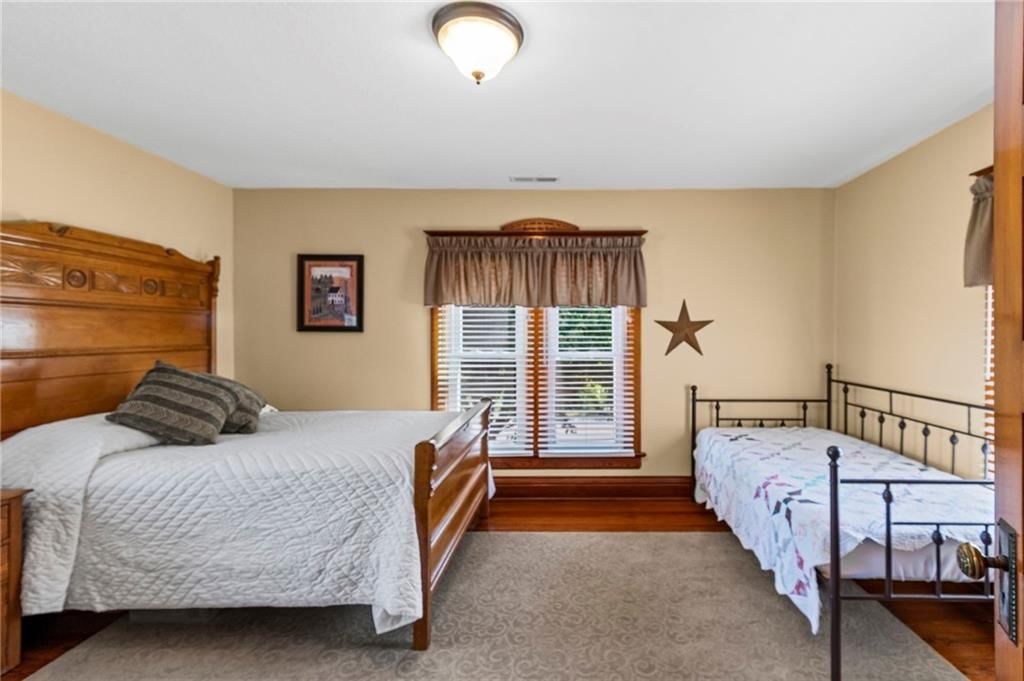 604 N Buckner Tarsney Road — photo 32