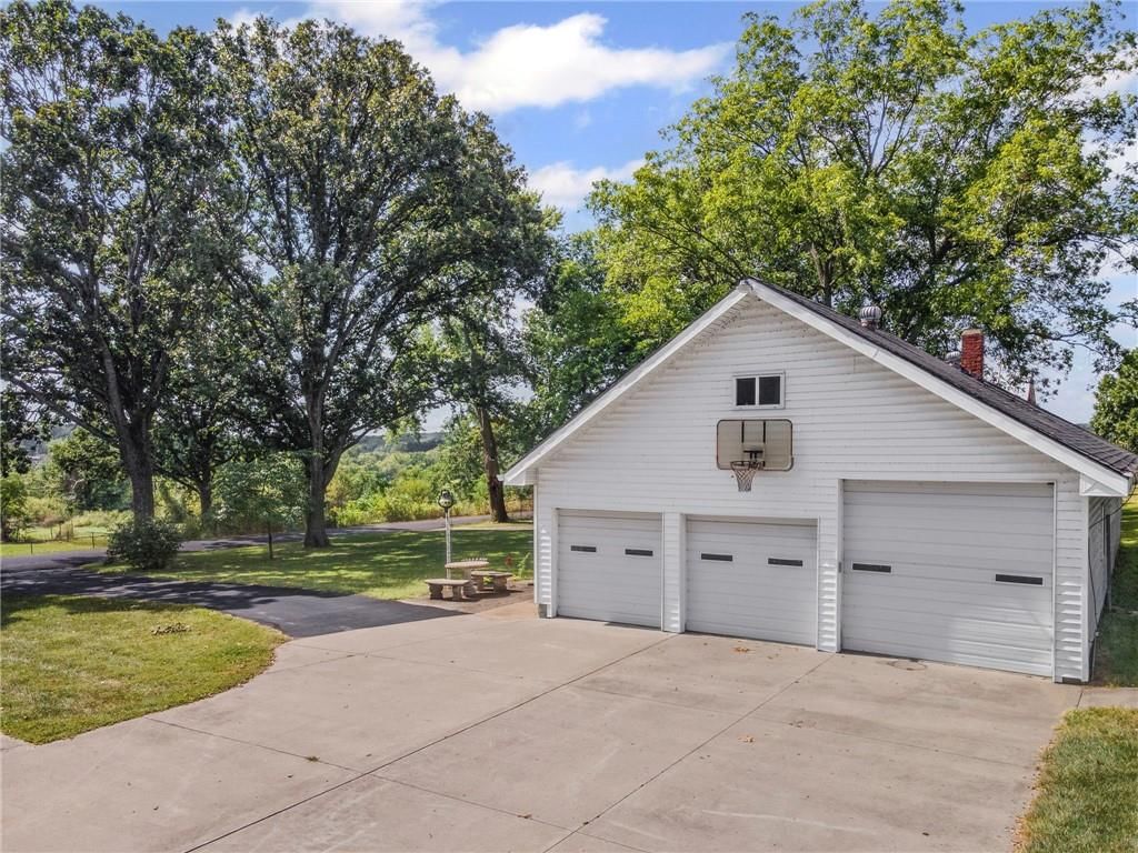 604 N Buckner Tarsney Road — photo 44