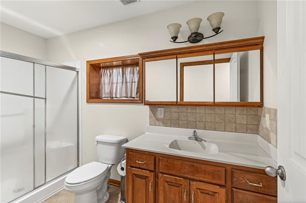 604 N Buckner Tarsney Road — photo 53