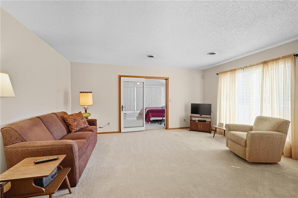 Photo 13 of 34 - 6614 N Revere Drive