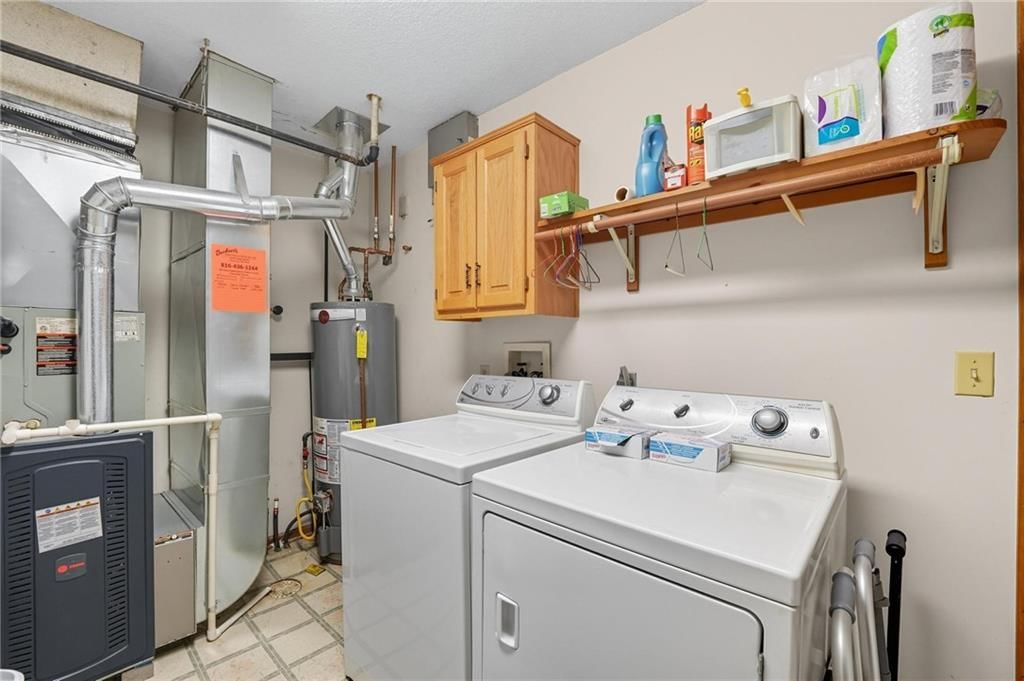 Photo 27 of 34 - 6614 N Revere Drive
