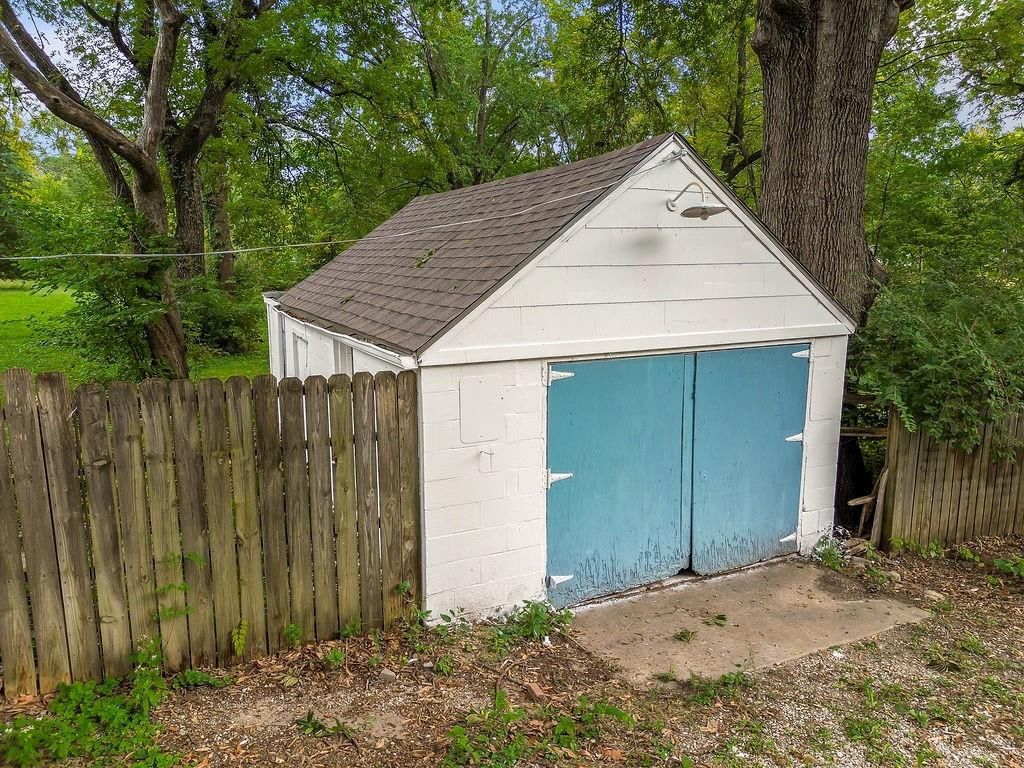 3415 N 63rd Street — photo 34