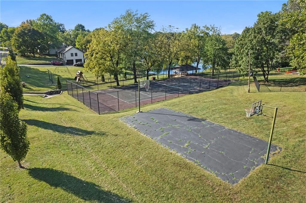 10930 N Miller Lane — photo 38