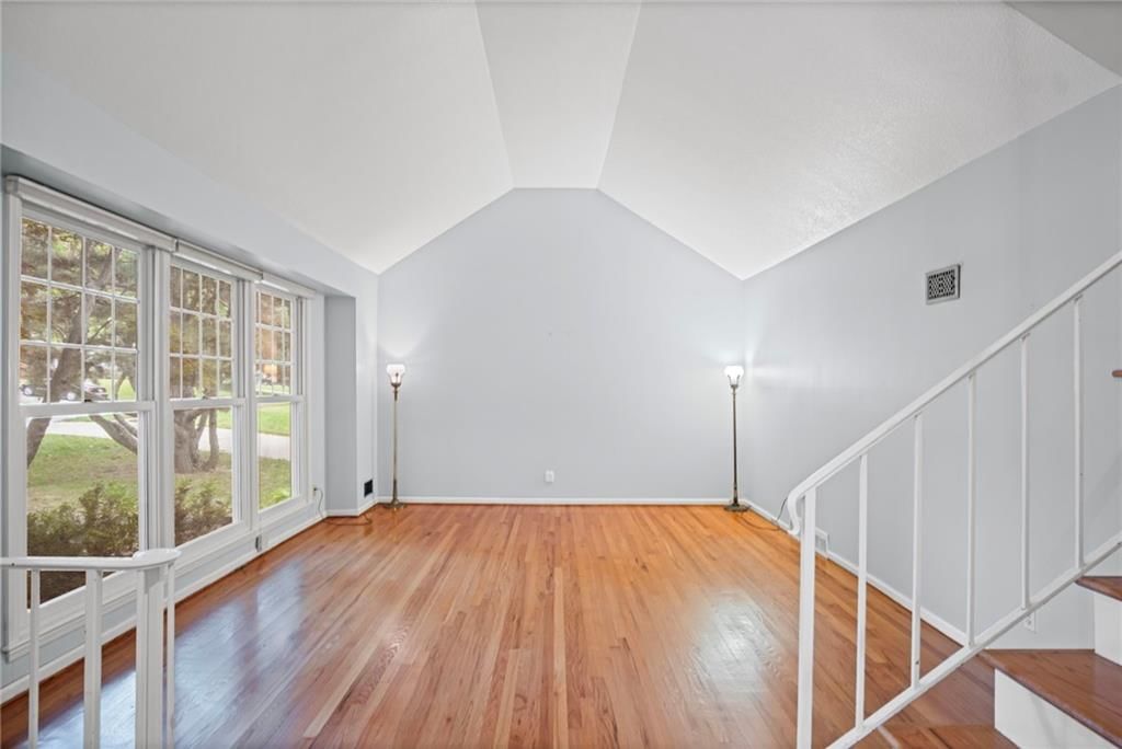 11543 Baltimore Avenue — photo 2