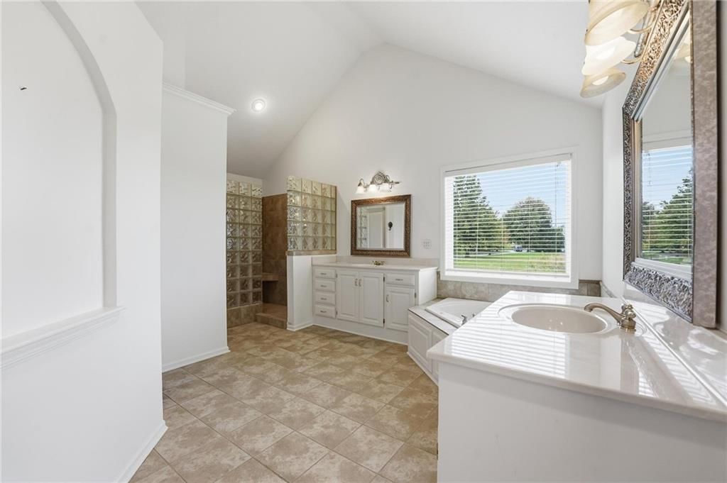 10107 N Chestnut Court — photo 29