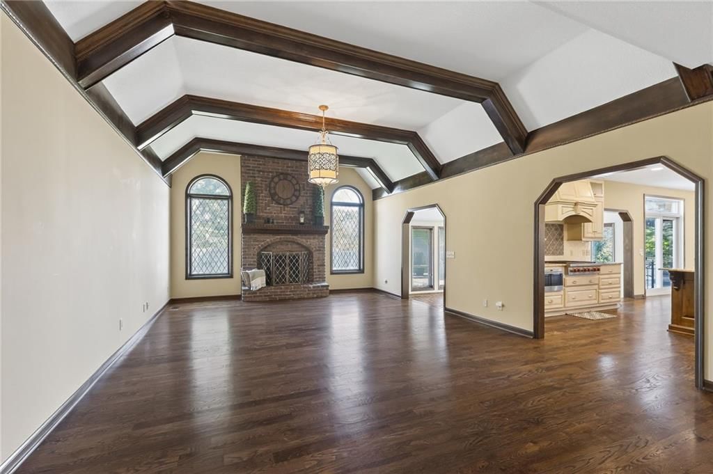 317 CAMELOT Drive — photo 15