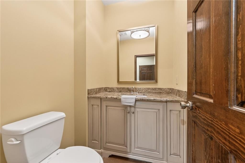317 CAMELOT Drive — photo 37