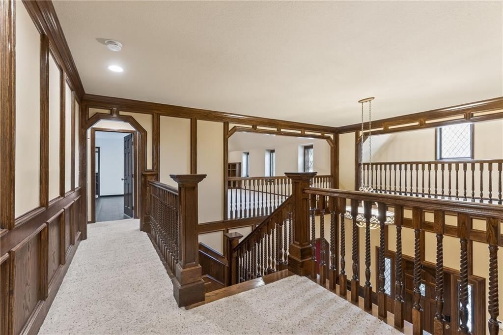317 CAMELOT Drive — photo 39