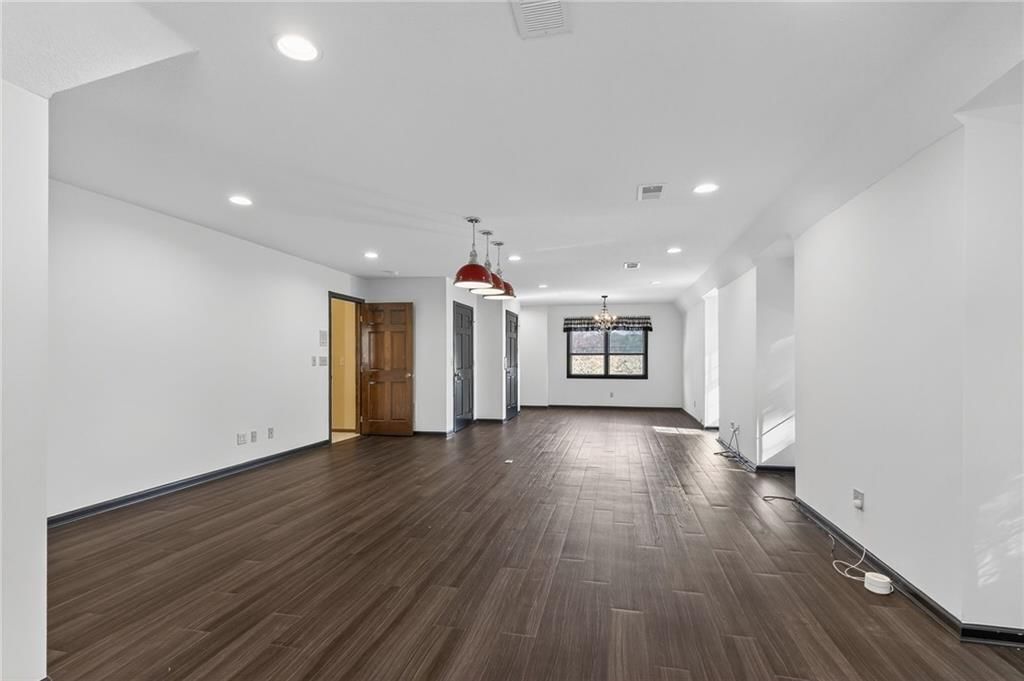 317 CAMELOT Drive — photo 44