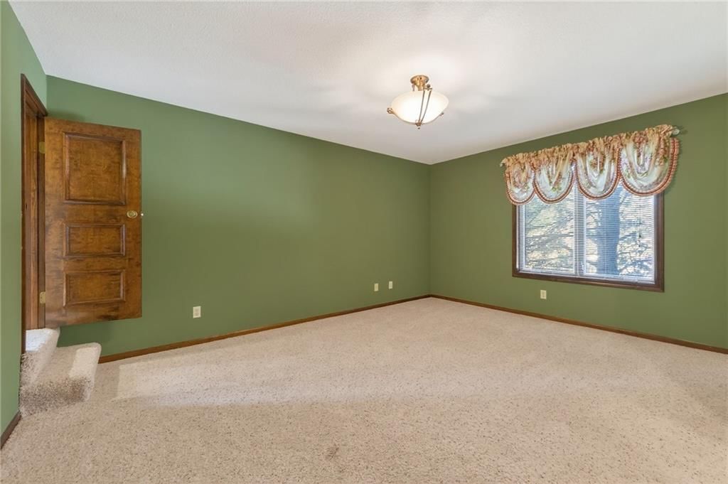 317 CAMELOT Drive — photo 49