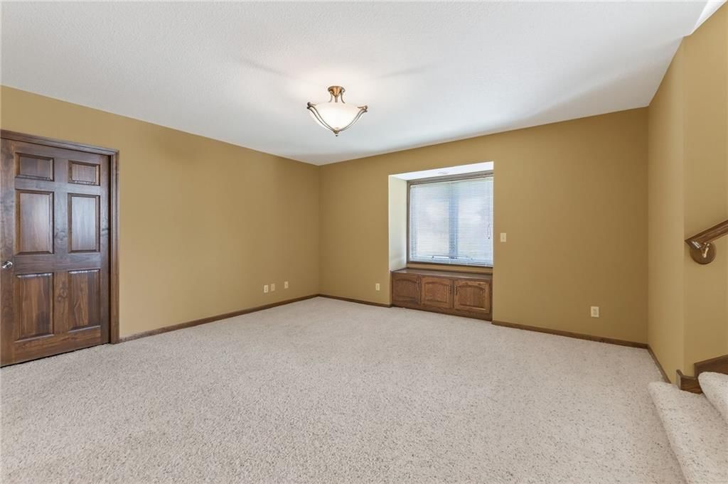 317 CAMELOT Drive — photo 53