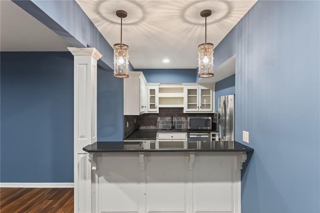 317 CAMELOT Drive — photo 64