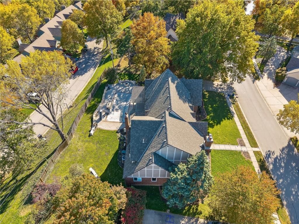 317 CAMELOT Drive — photo 87