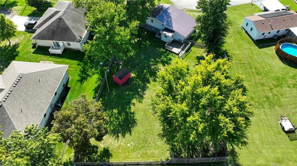 300 Crestview Drive — photo 35