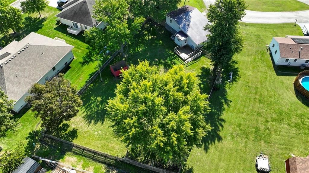 300 Crestview Drive — photo 36