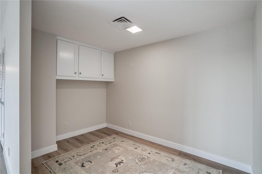 4545 Wornall Road — photo 17