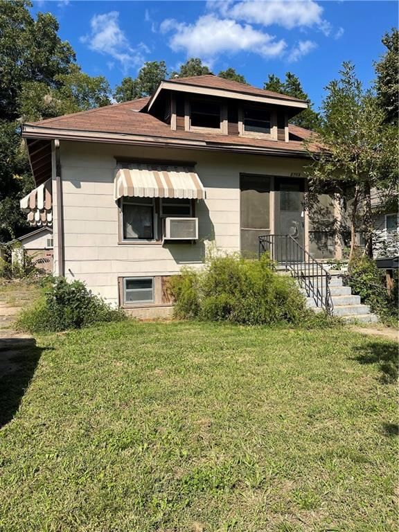 2713 Stevens Avenue — photo 2
