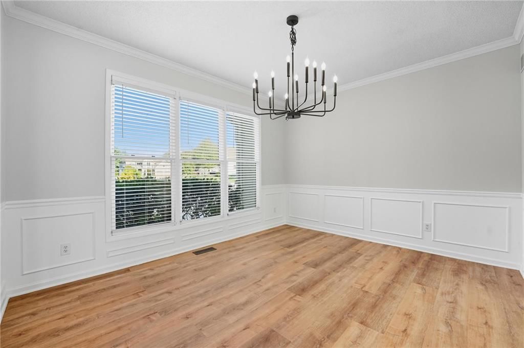 5829 Manor Lane — photo 5