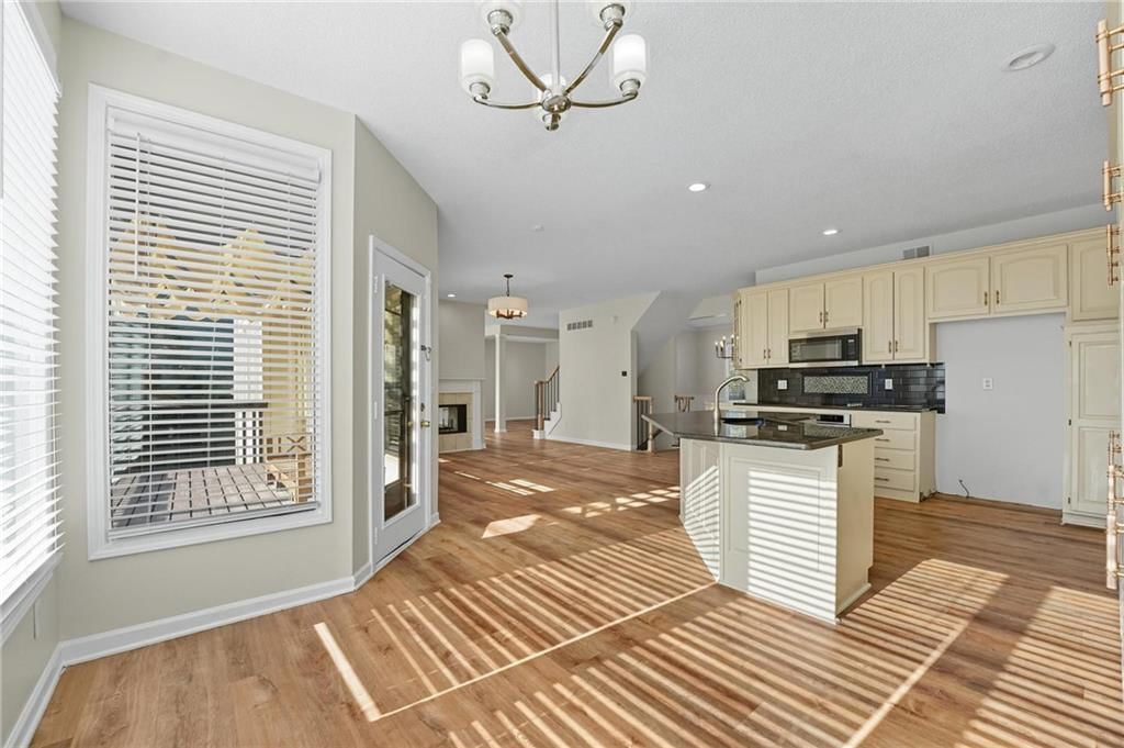 5829 Manor Lane — photo 20