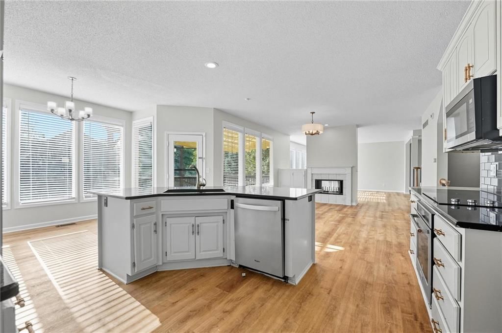 5829 Manor Lane — photo 22